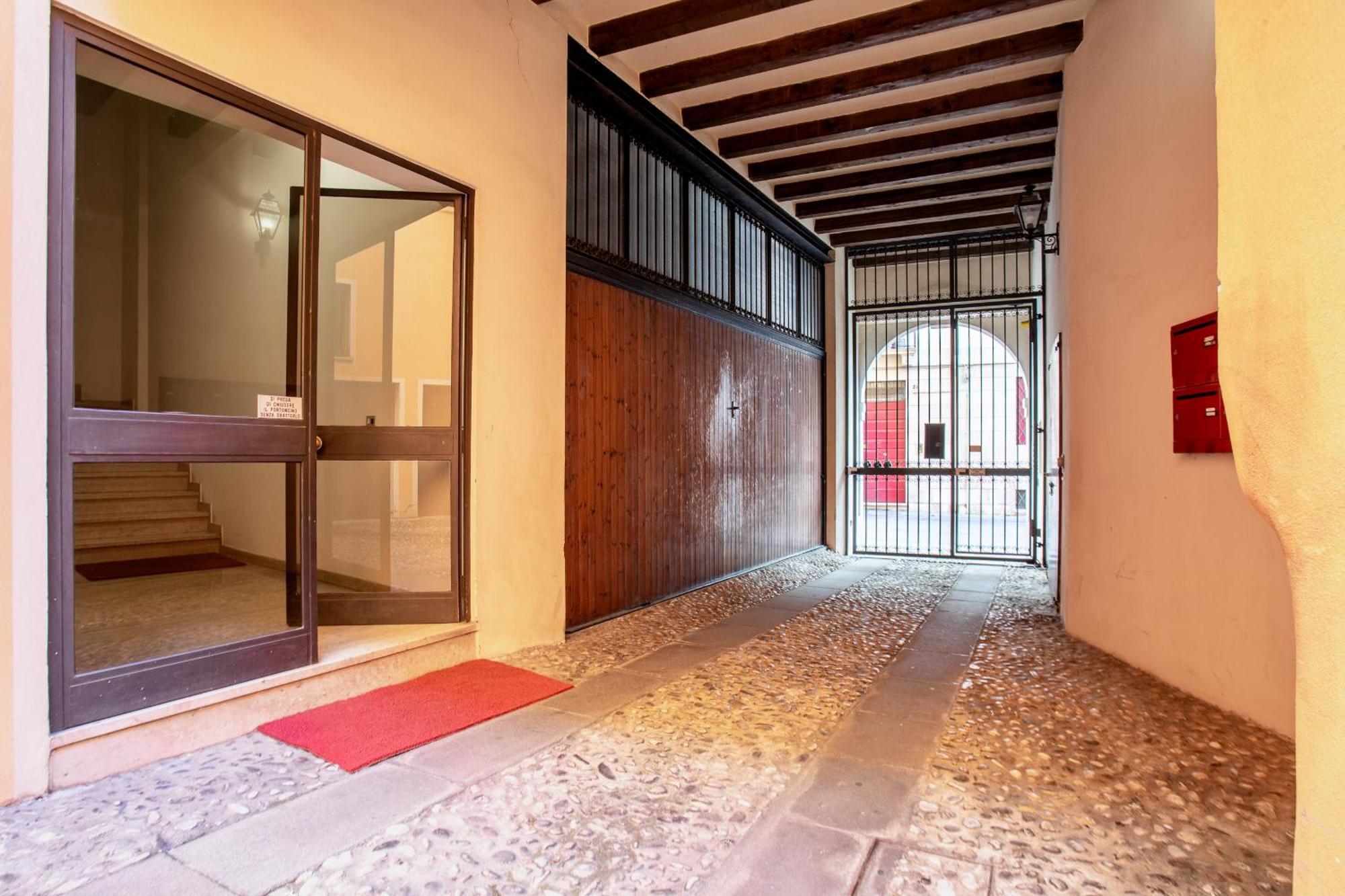 San Faustino Central Apartment ヴィチェンツァ エクステリア 写真
